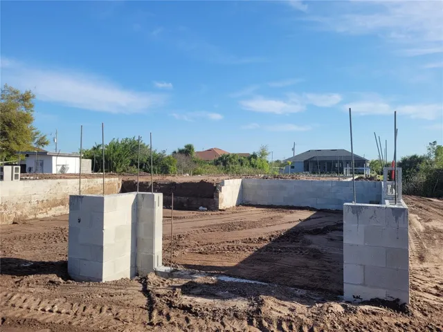 Under construction stem wall