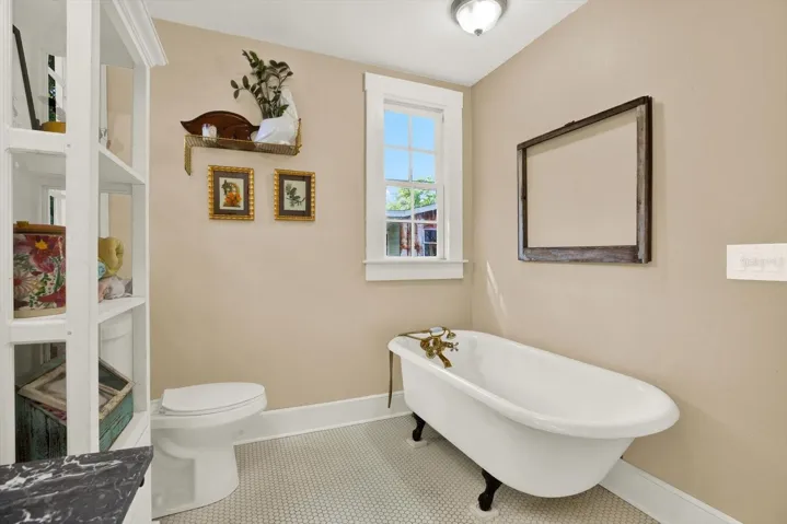 1170