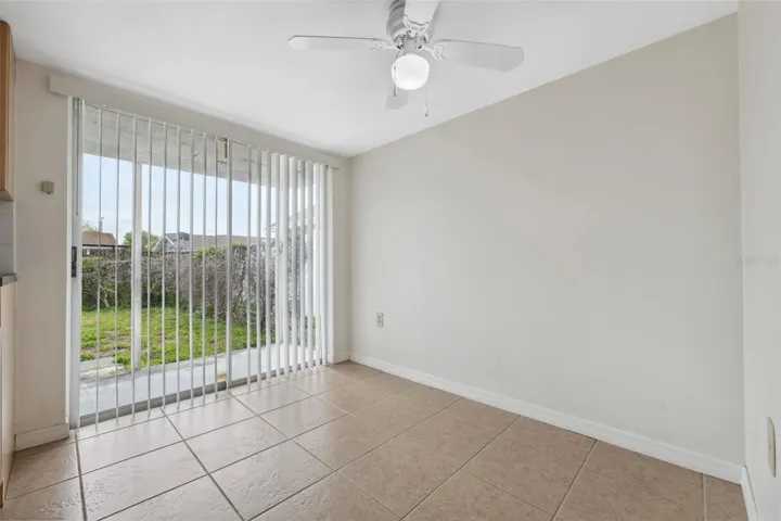 Kitchen Dining Area