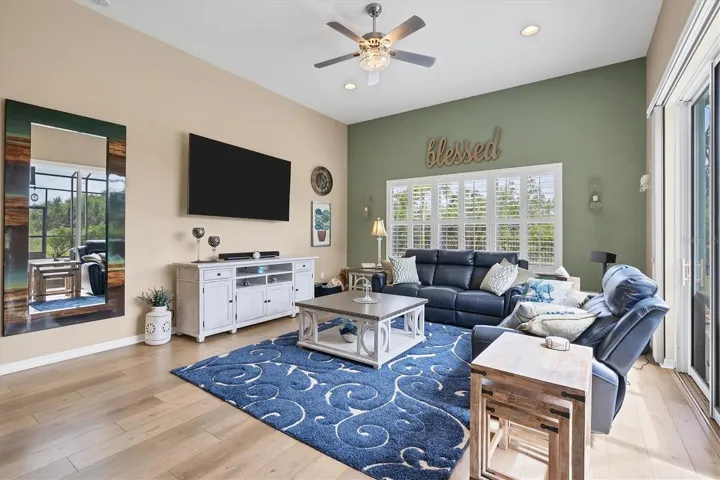 FAMILY ROOM