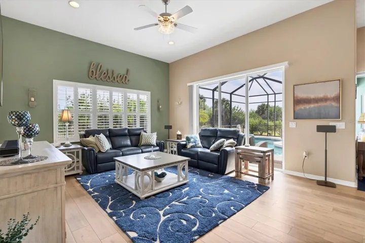 FAMILY ROOM