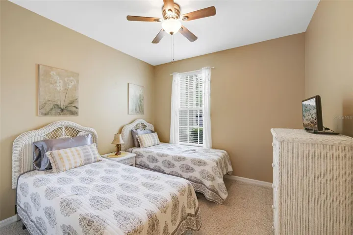 Guest bedroom