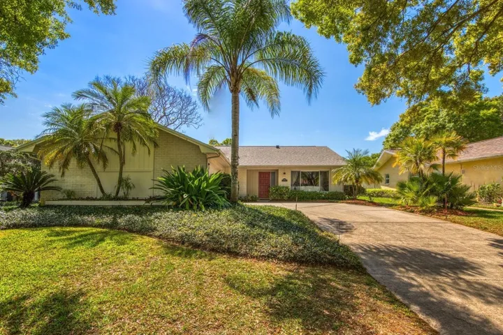 Desirable location on quiet cul-de-sac~
