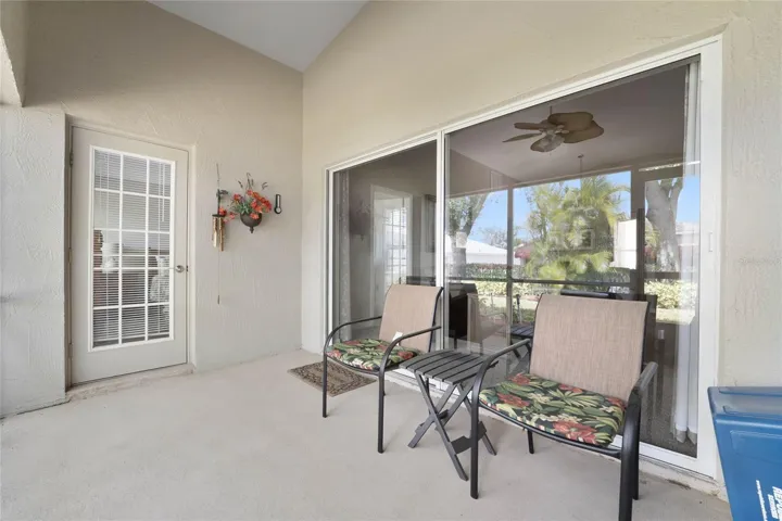 Access to the Lanai from Master Bedroom and Living Room