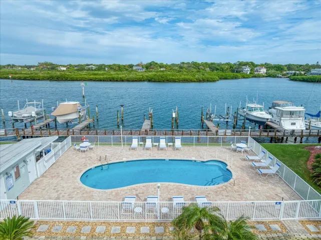 Community pool right next to the Intracoastal Waterway.