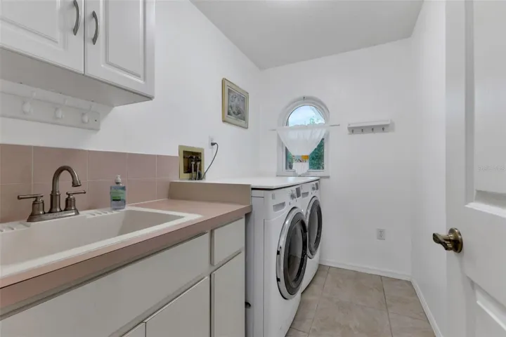 Indoor laundry room