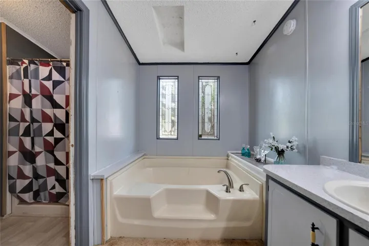 Garden Tub