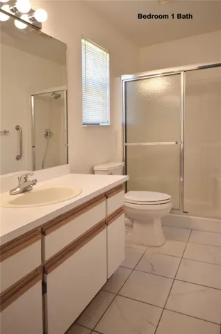 owner's suite bathroom