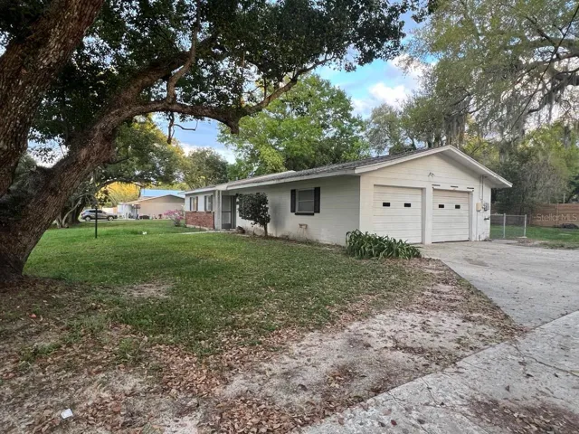 Garage/Side