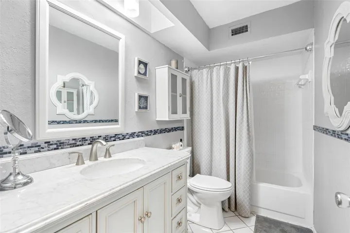 Upper Bath