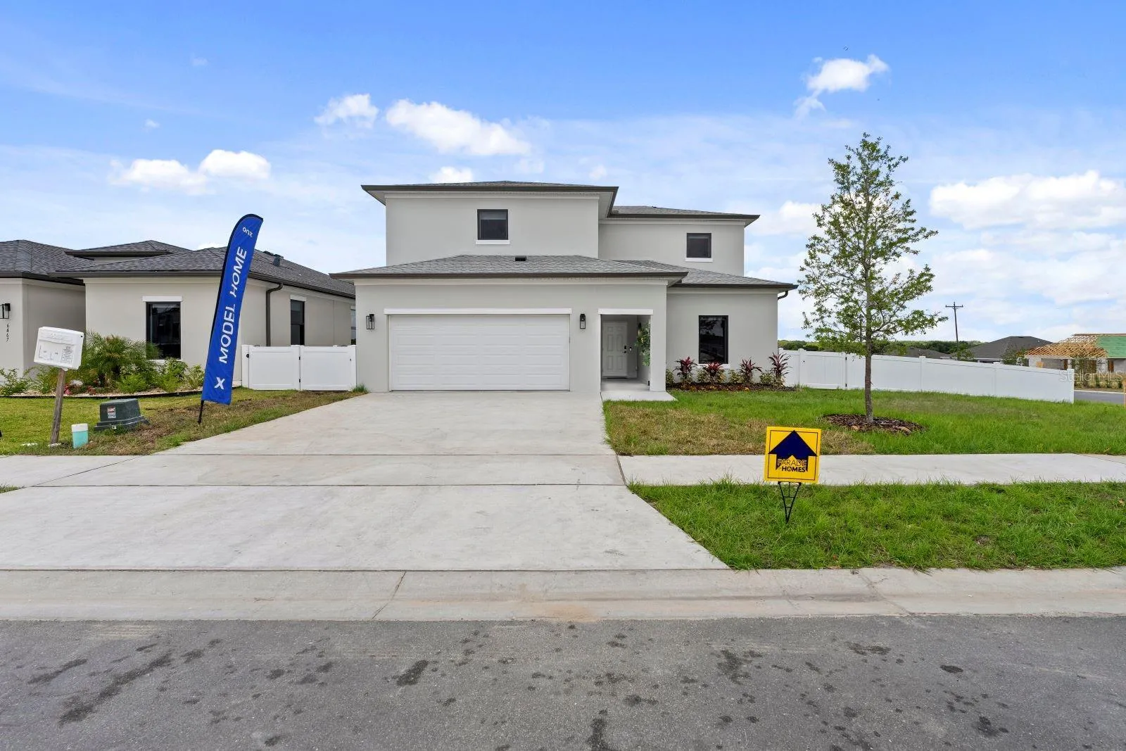 All photos are of a model home and are provided as reference only. Collections may vary. Please visit our sales center for additional information on finishes in our move in ready inventory