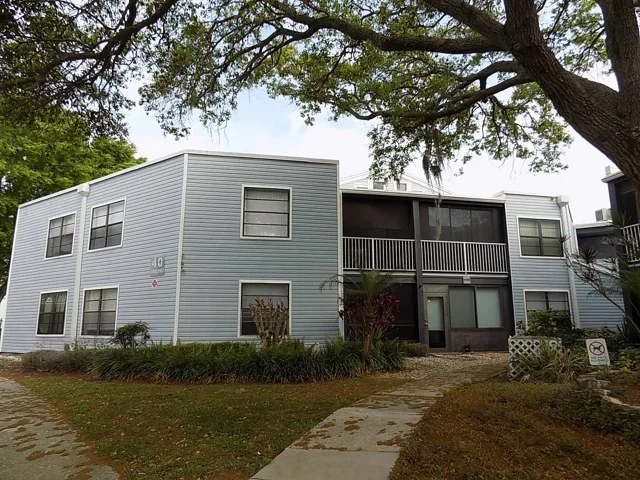 Beautiful ground floor condo