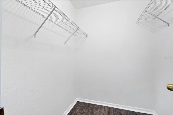 MASTER WALK IN CLOSET