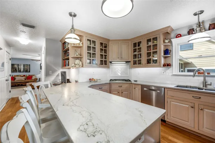 Kitchen/Breakfast Nook
