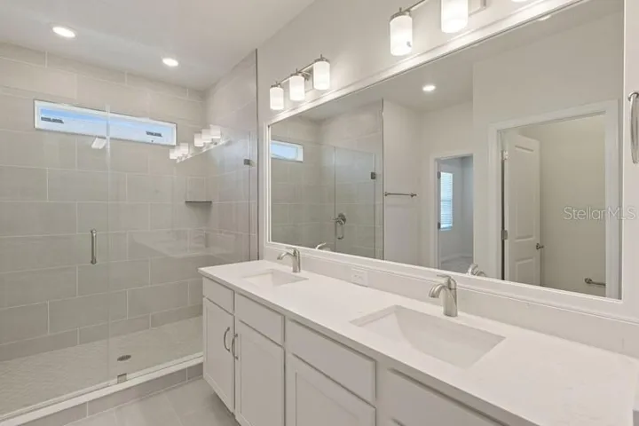 Owner's Bath