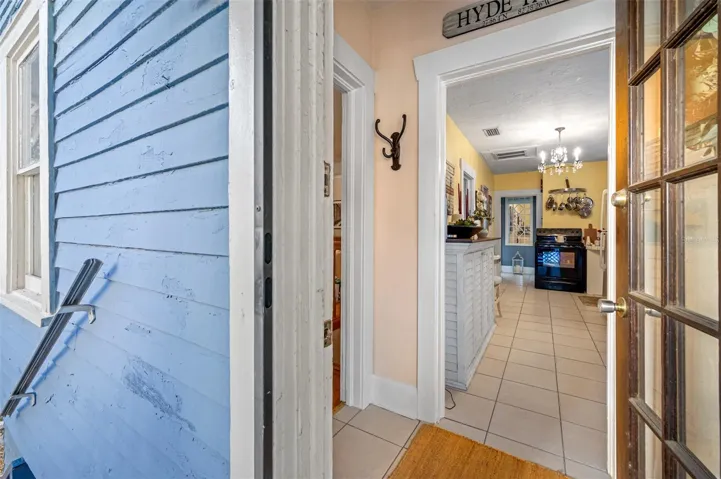 Unit 4 Entrance
