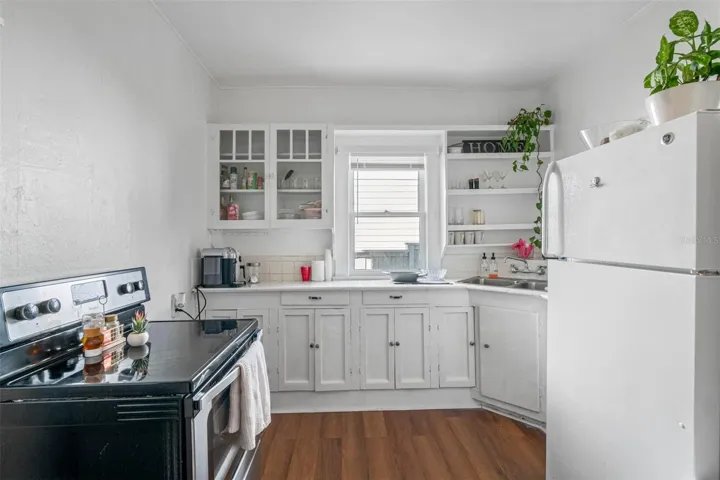 Unit 1 Kitchen