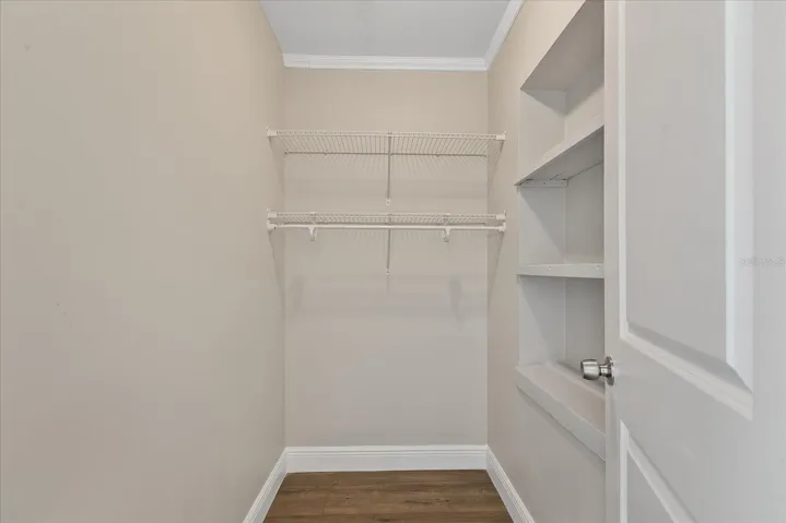 Walk-in Closet