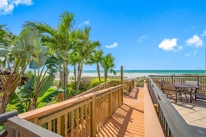 Private boardwalk to the beach
