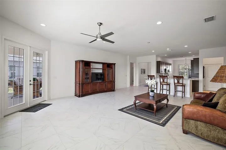 Ceiling fans and neutral colors