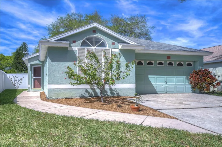 Charming home in Brentwood Hills!