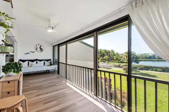 Bonus living room