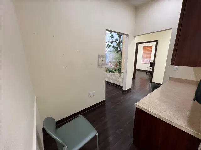 Suite 102