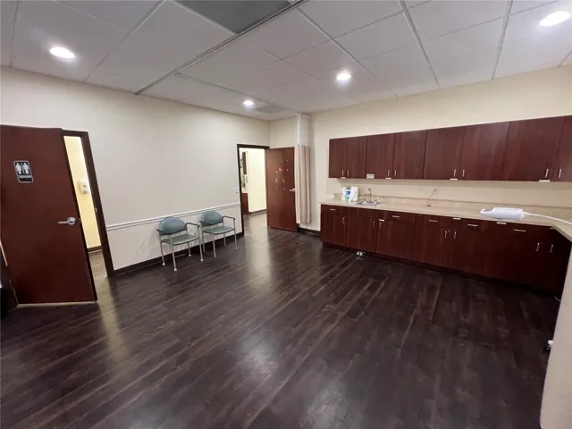 Suite 102