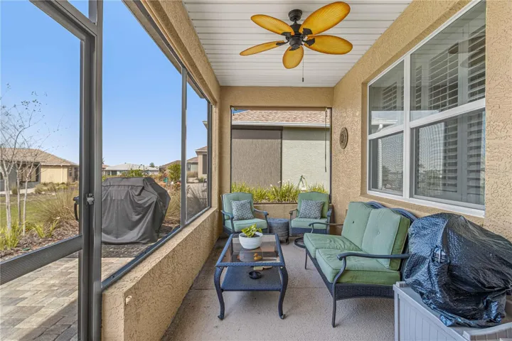 Inviting Lanai