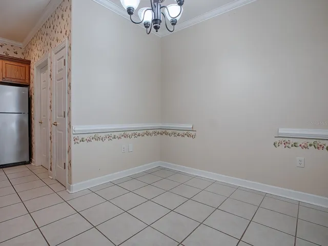 Kitchen Dining Area