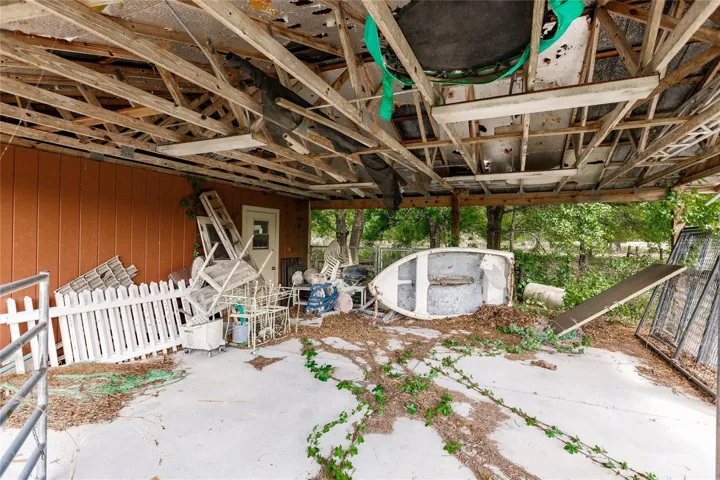 POLE BARN