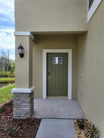 ENTRYWAY TO TOWNHOUSE
