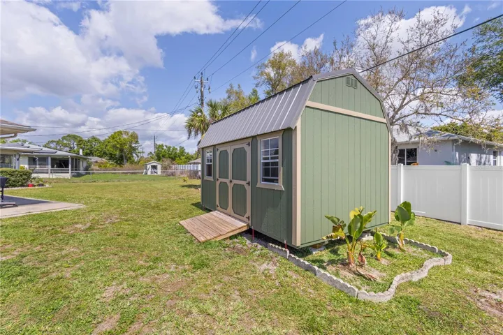 Brand Bew shed can stay with right offer