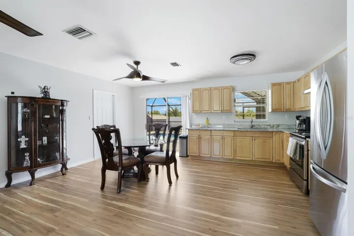 Open Floor Plan.  Kitchen has LG appliances.