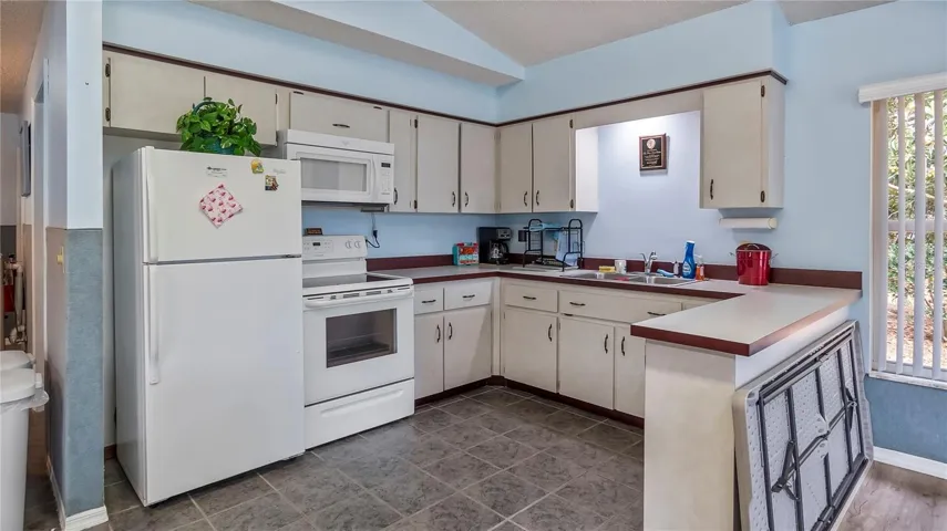 Kitchen space in community building
