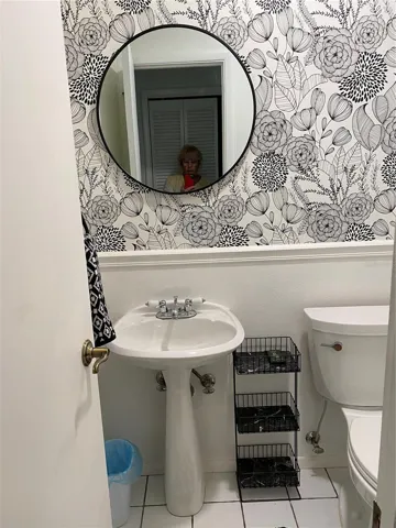 1/2 bath
