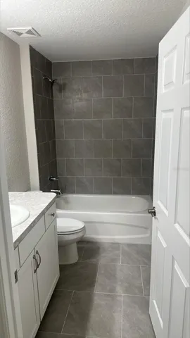 ACTUAL HOUSE!