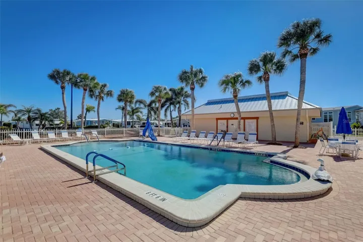 Alameda Isles Pool