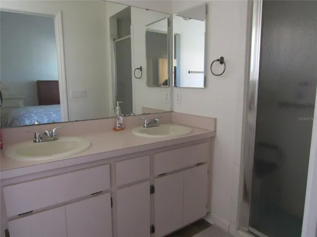 Primary bath