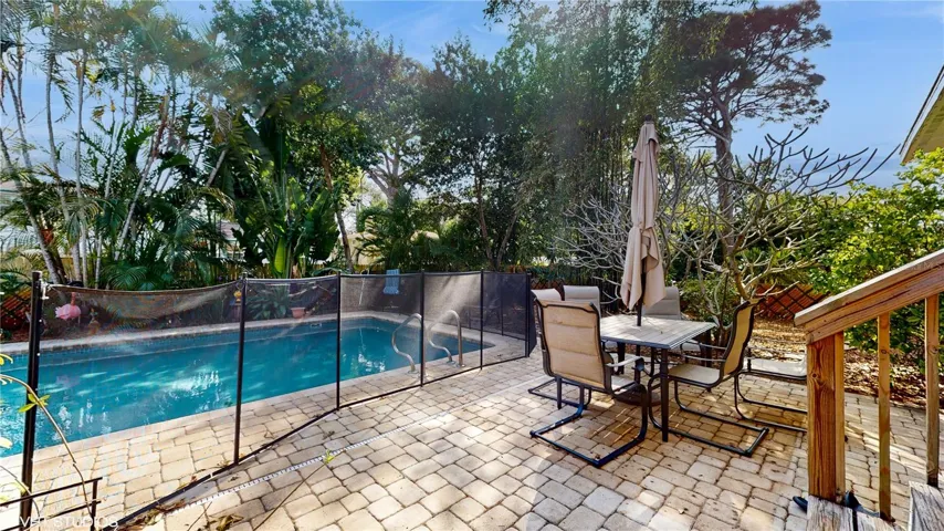 Child proof Pool Screen