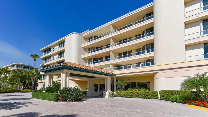 Grand Bay - Building Six