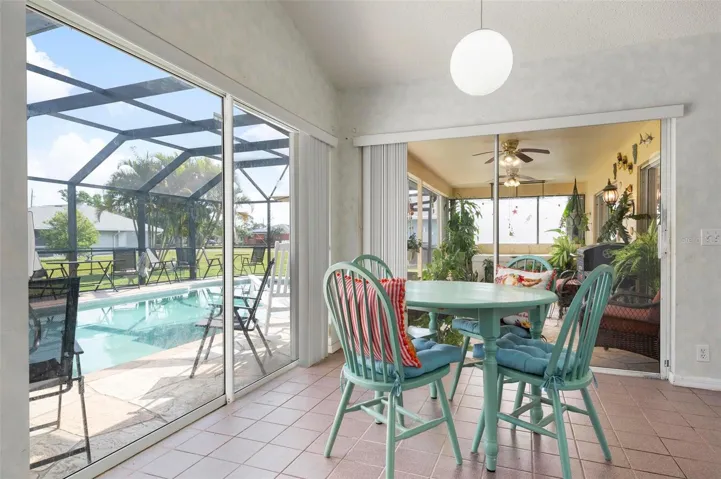 Breakfast Nook