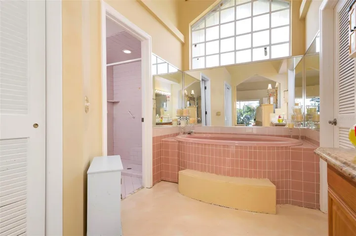 Primary En-Suite