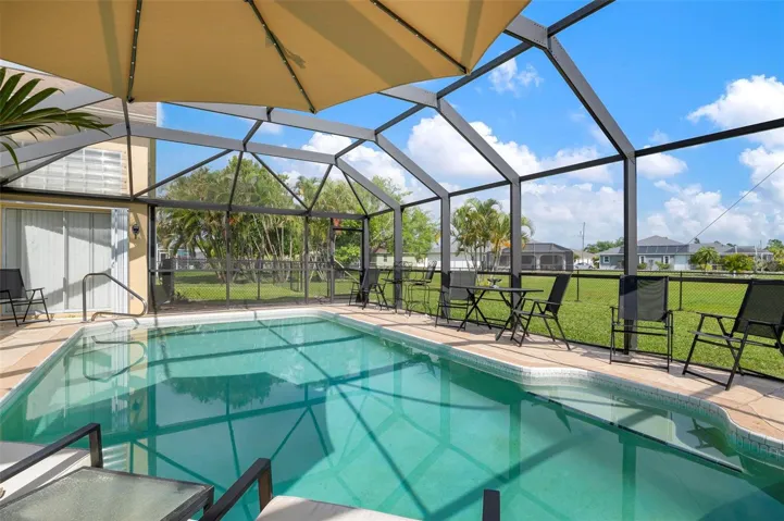 Pool with Oversized Lanai