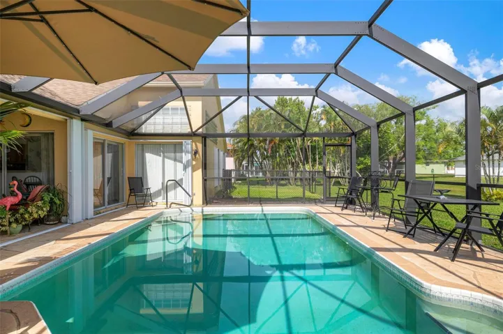 Pool with Oversized Lanai