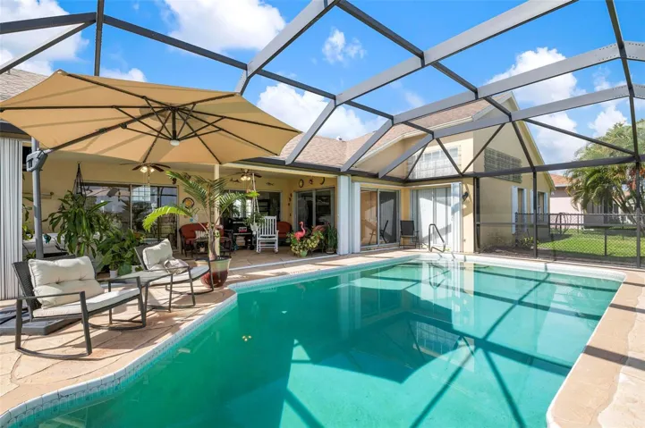 Pool with Oversized Lanai