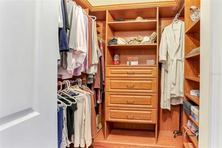 Custom Built-In Closet's
