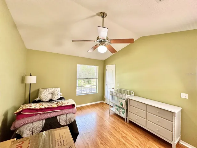 Guest bedroom 2