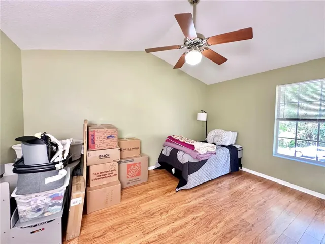 Guest bedroom 2