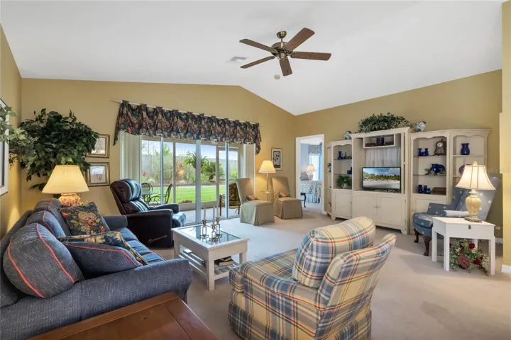 Spacious Great Room